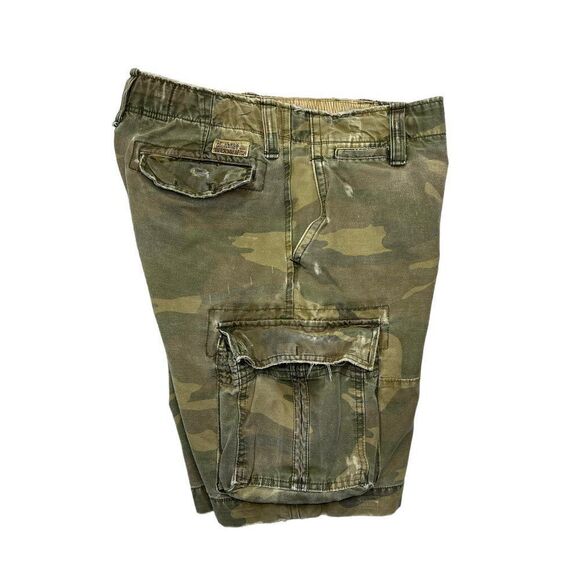 Abercrombie & Fitch Men's Camo 7 Pocket Twill Cargo Shorts - Picture 5 of 13